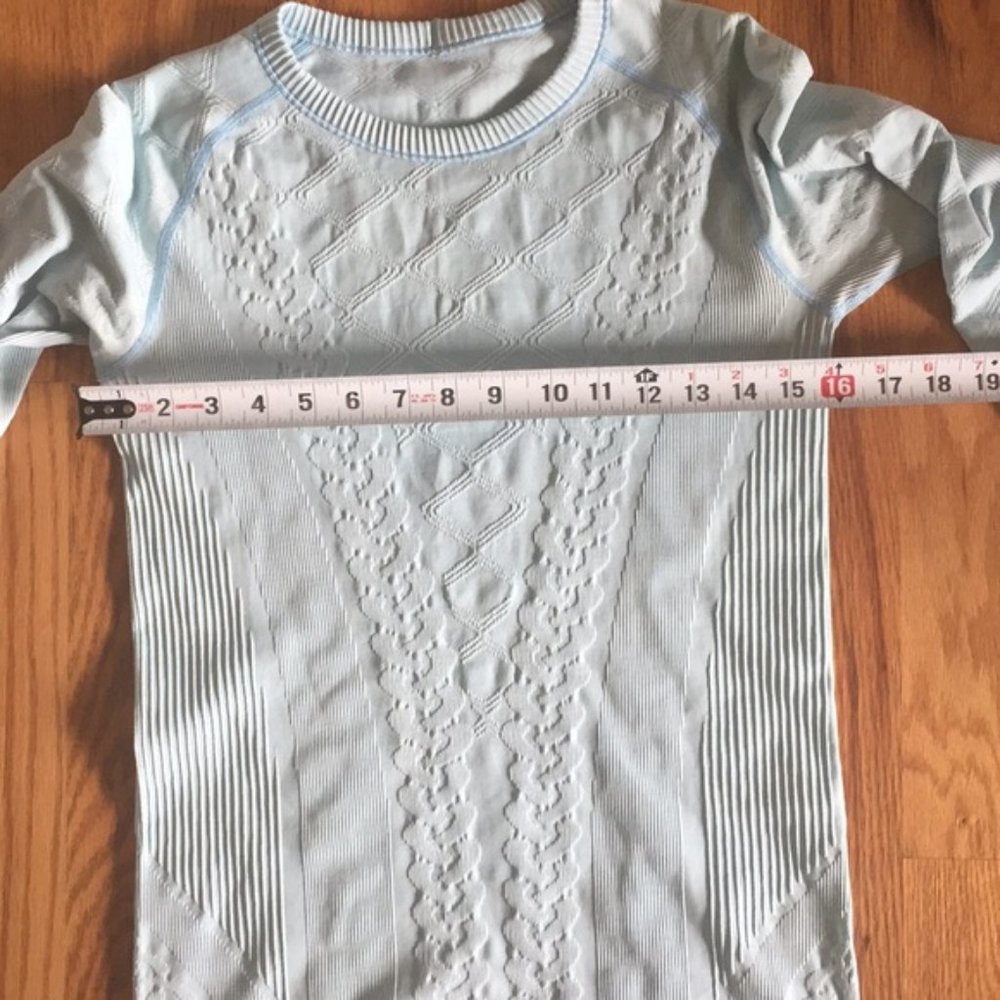 Rest Less Pullover - Picture 10 of 11